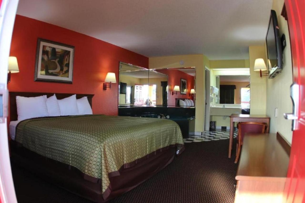 Budget Inn & Suites Hawkinsville エクステリア 写真